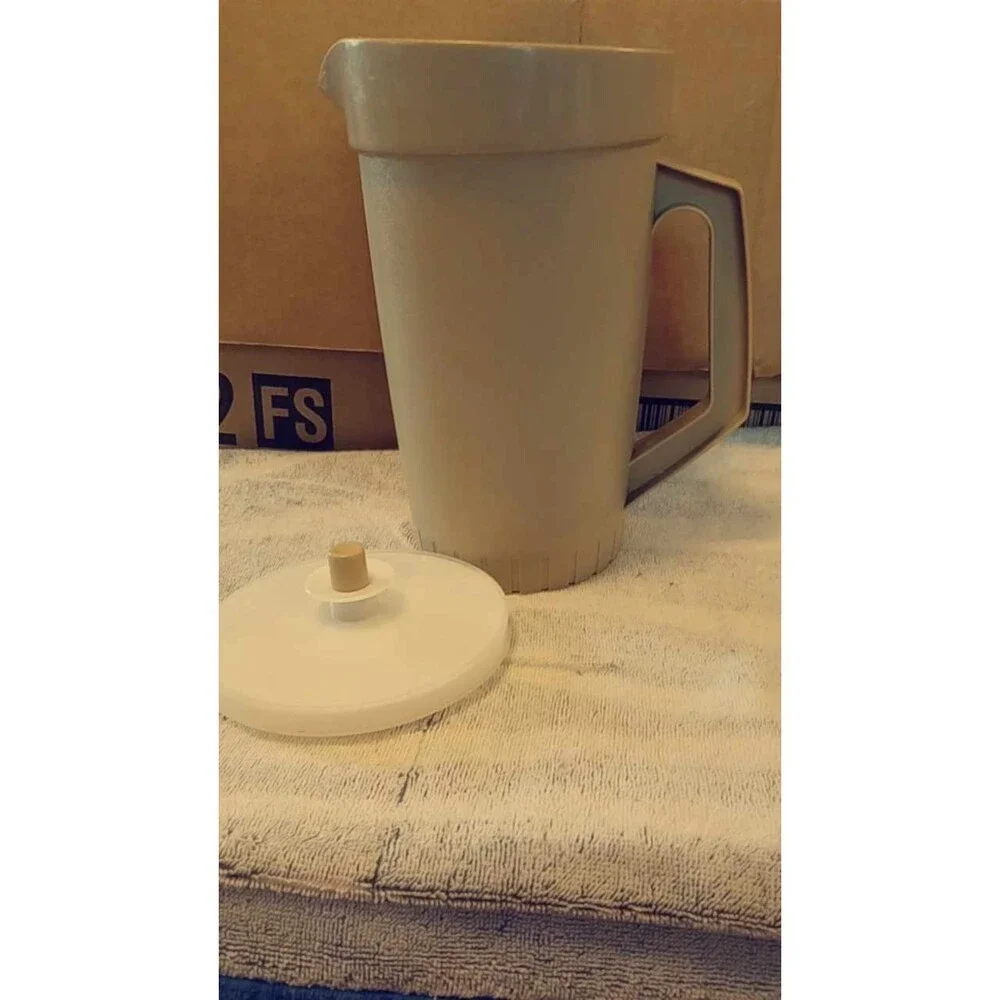 Tupperware vintage qt